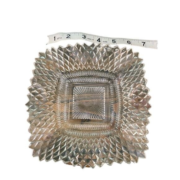 Vintage INDIANA Glass Co. Clear Diamond Point square Candy Dish - Picture 4 of 4
